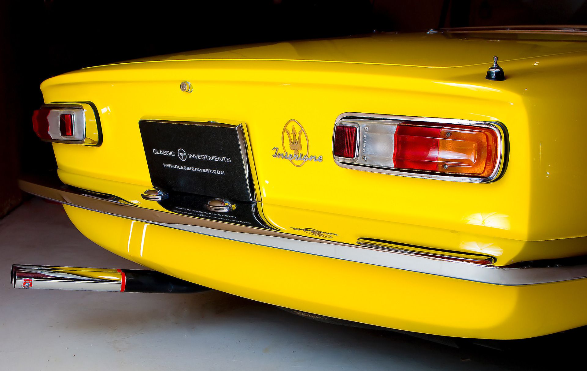 Classic car consignment services