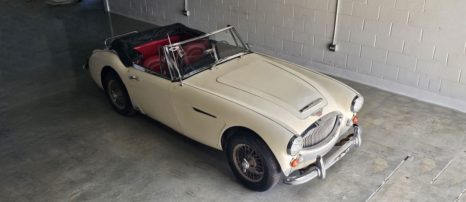 Austin Healey 3000 MK III BJ8 barn find